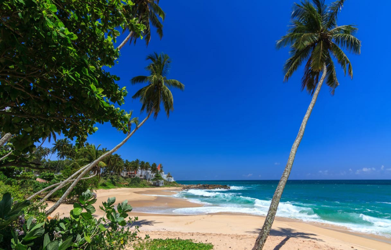 beautiful beaches in Sri Lanka